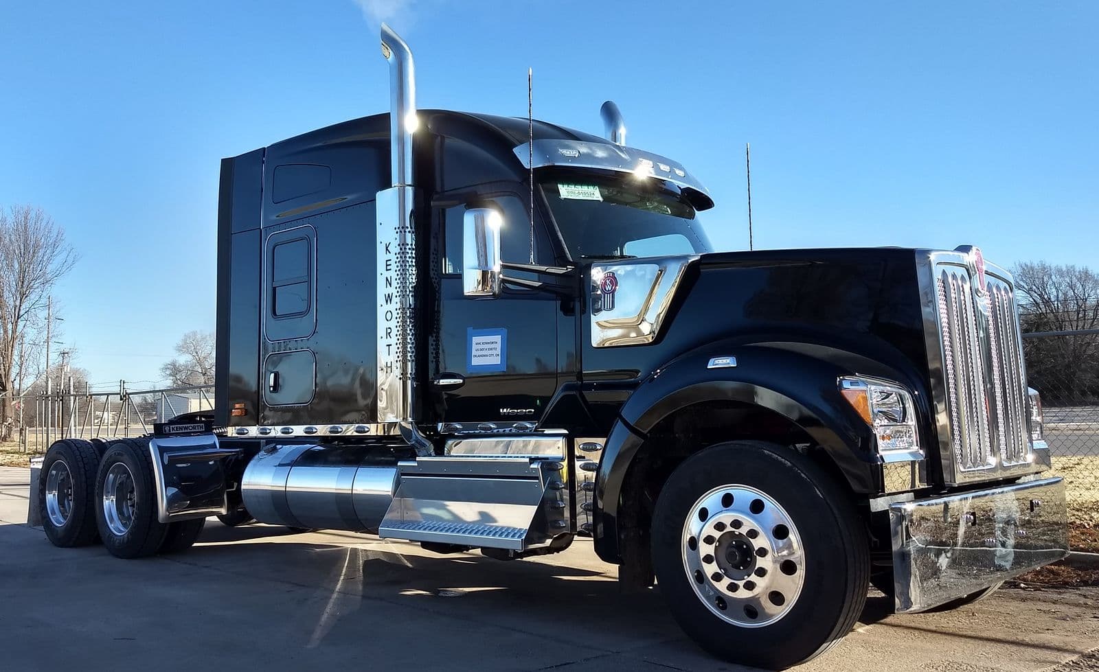 W990